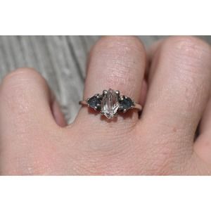 alternative raw diamond engagement ring raw crystal size 4 5 6 7 8 8 9 10 11 12